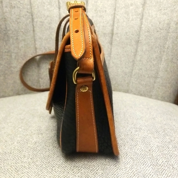 Dooney and Bourke All-Weather Leather Crossbody Bag - Picture 5 of 12
